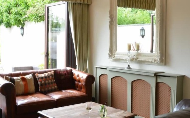 The Greyhound - Winterborne Kingston