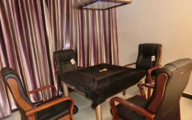 Macheng Fuhao Business Hotel