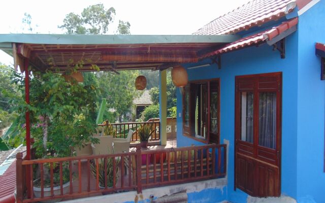 Blue Whale Homestay