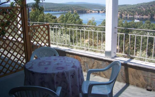 Milina Apartments