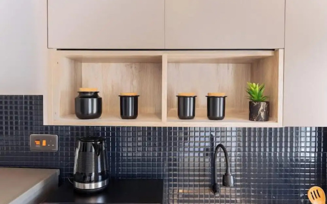Lux Suites Studio City Apartments