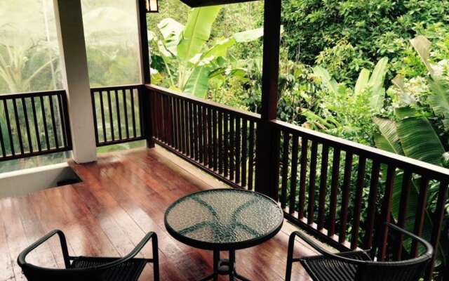 Baan Hinlad Waterfall - Adults Only