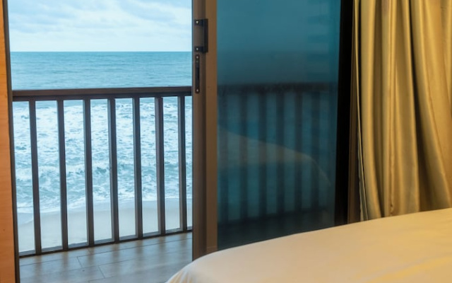 Selah Beach Cabins