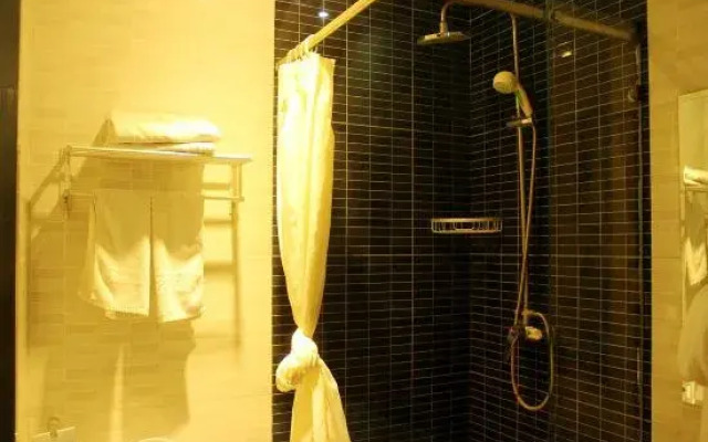 Yanggu Mingzhu Business Express Hotel