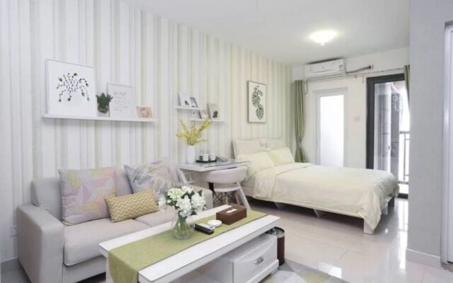 Acotown Hotel (Shenzhen Dachong)