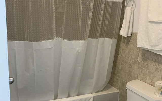 Harbourview Inn, SureStay Collection by Best Western