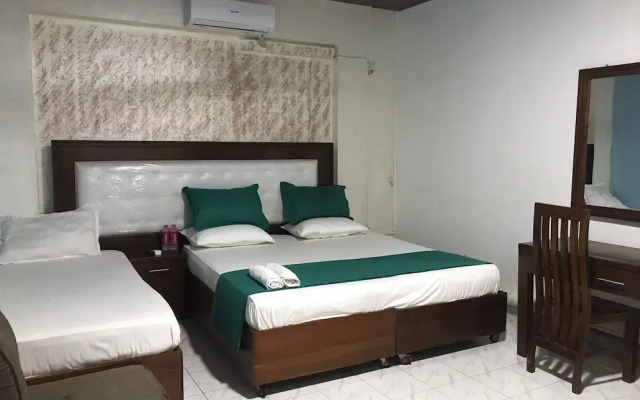 Metro Marine Drive Hotel