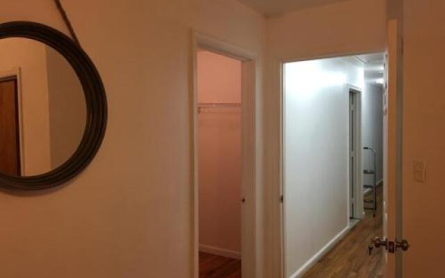 Mojoy Homesuites At Runyon