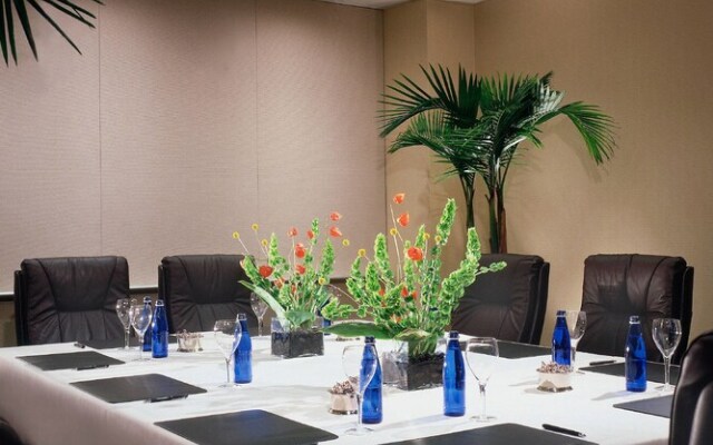 Courtyard By Marriott Los Angeles - Sherman Oaks