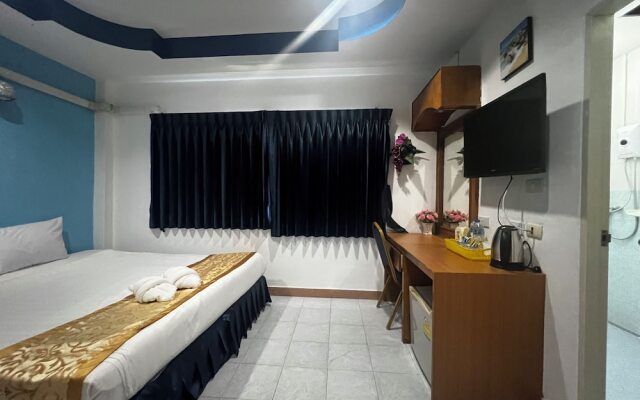 Heaven House Restro & Bar