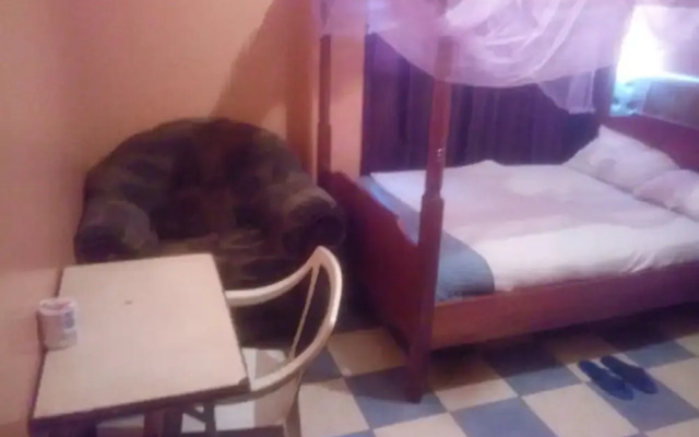 New Rwathia Guest House