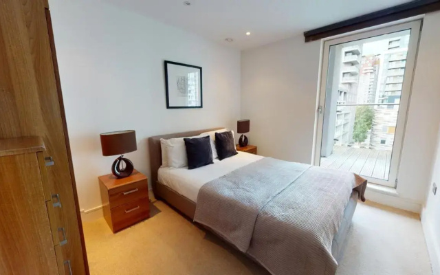 Indescon Square At Canary Wharf By Mysquare (2 Bedroom)