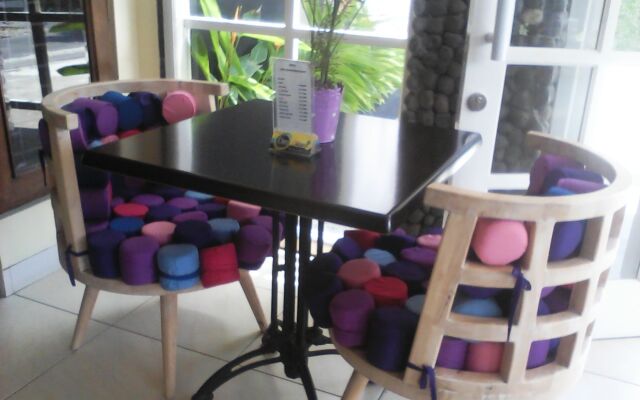 Griya Nendra Hotel