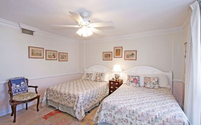 Shoreline 1106 Condo by RedAwning