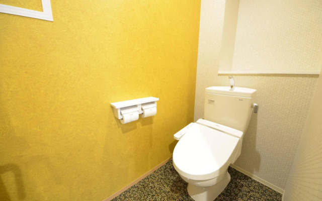 Yadokari Namba Hostel