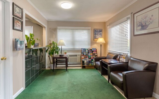 Econo Lodge Sturbridge