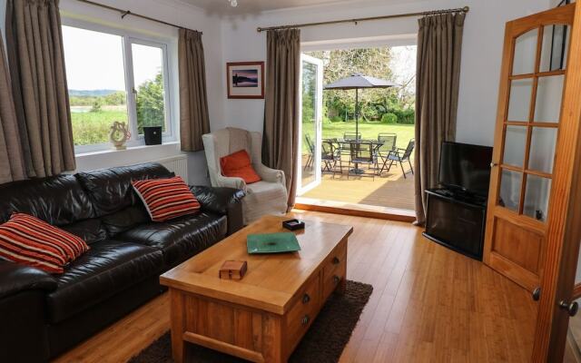 Lakelands, Burry Port