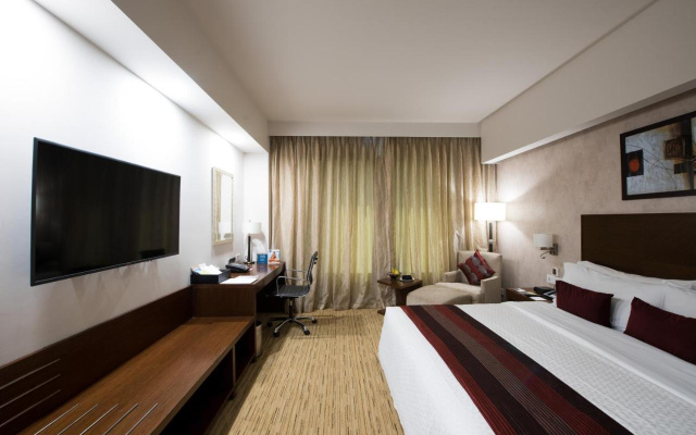 Four Points by Sheraton Hotel & Serviced Apartments, Pune