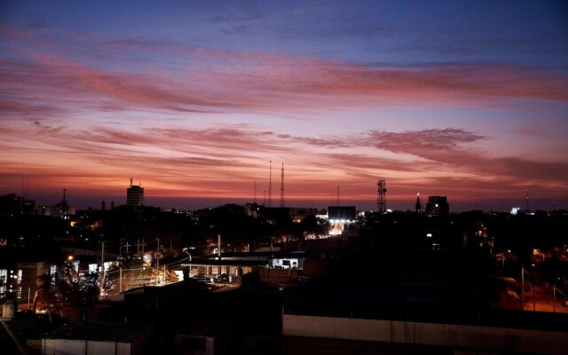 Lc Piura Hotel