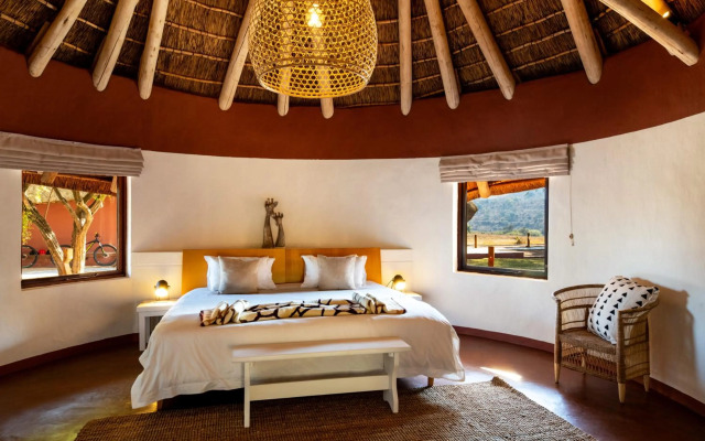 Zebras Crossing Lodge