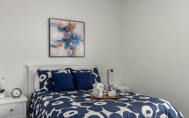 Merlot Gilbert 3 Bedroom Home by RedAwning