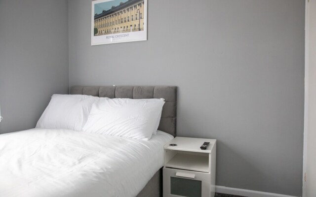 Impeccable 2-bed Home Close to City Centre!!