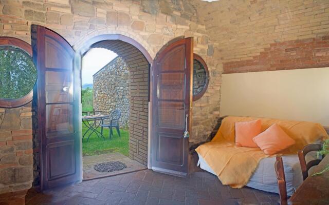 Private Cozy Apartment Argine