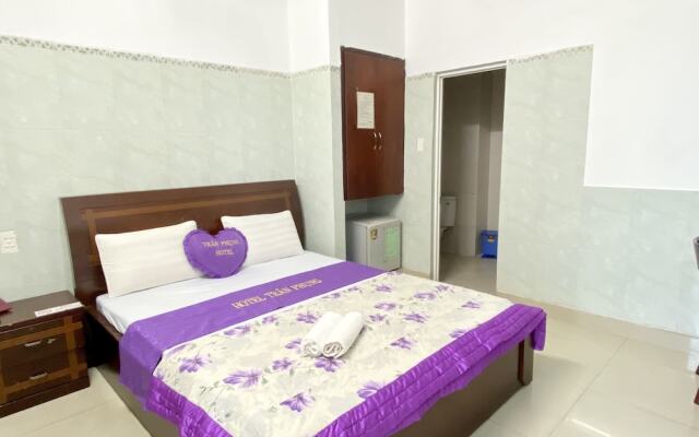 Tran Phung Hotel