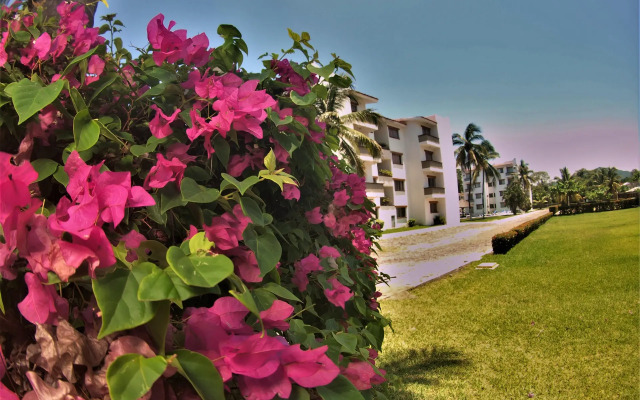 Suites Las Palmas Hotel & Villas
