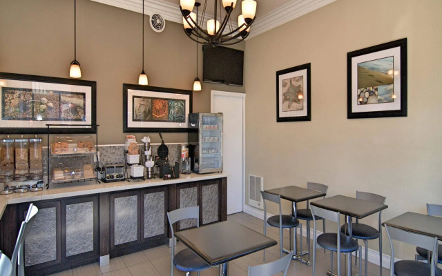 Best Western Carmel's Town House Lodge