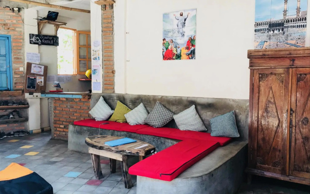 La Boheme Bajo – Guest Rooms – Labuan Bajo