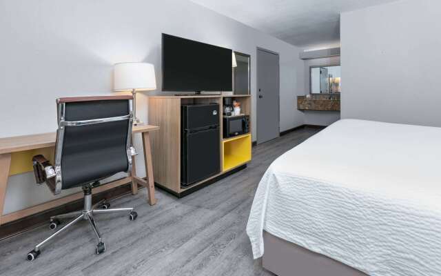 Days Inn by Wyndham Greenville MS