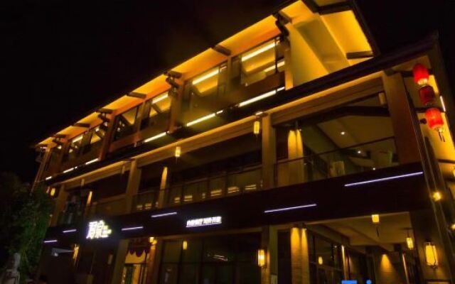 Yichun Dequan Hot Spring Hotel