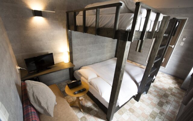 e-hostel Shinsaibashi