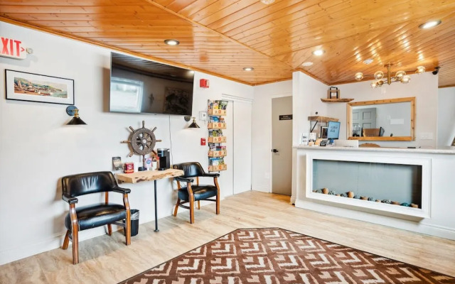 Highliner Hotel - Queen Suites