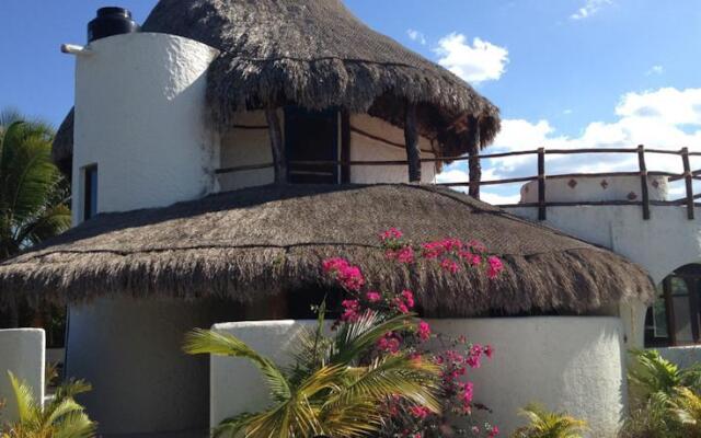 Casa de los Angeles by Villas Geminis Tulum