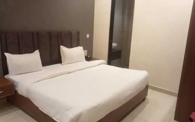 Hotel Comfort Inn By Ganga Gauri Hotels