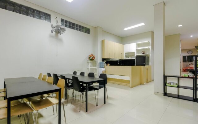 RedDoorz near Samarinda Central Plaza