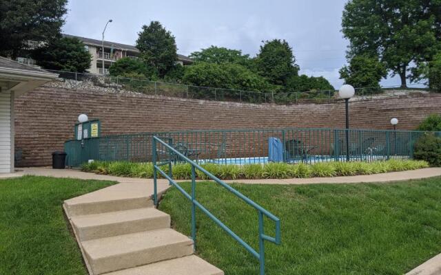 Little House on the Fairway