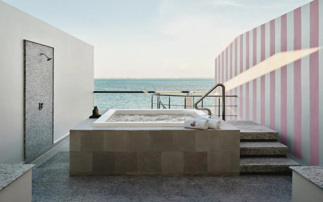 SLS Playa Mujeres – ALL Inclusive Collection