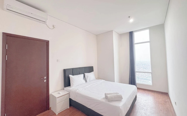 Homey And Simply 3Br At Grand Sungkono Lagoon Apartment