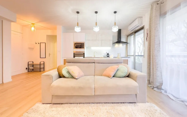 Le Dor in Cannes With 1 Bedrooms and 1 Bathrooms