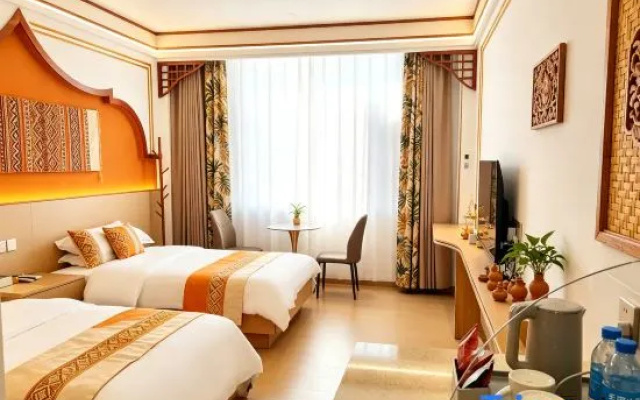Dai people in Menghuan home stay – Guest Rooms – Dehong