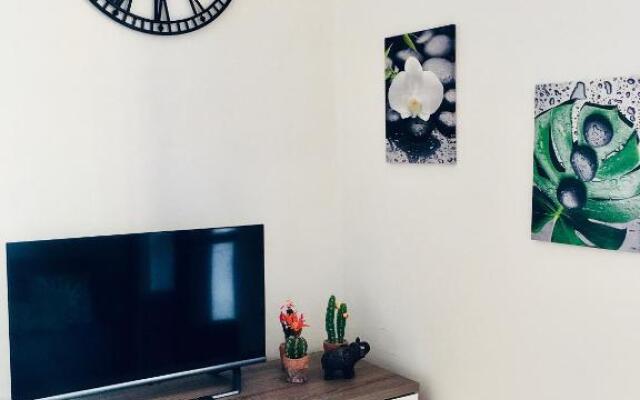 Maiden-Art Apartment