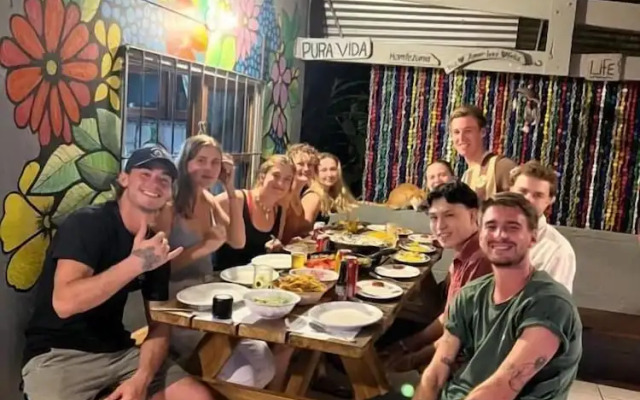 Hostel Pura Vida