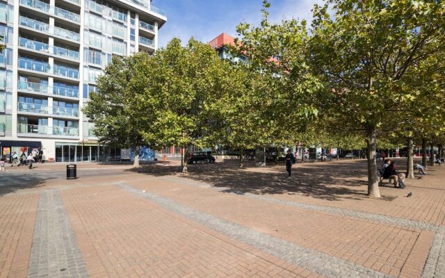 Austin David Apt -Trendy apt near ExCeL