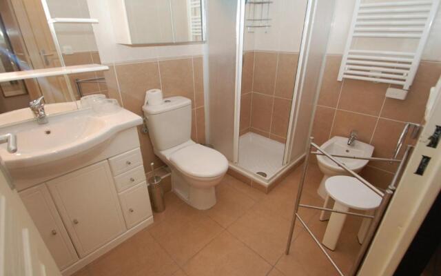 Appartement Menton, 3 pièces, 6 personnes - FR-1-196-270