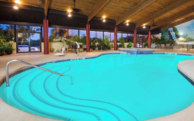 Grand Prairie Hotel