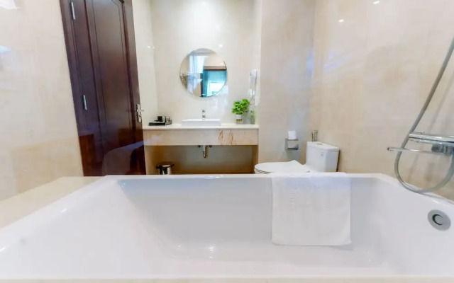 New Ha Long Hotel