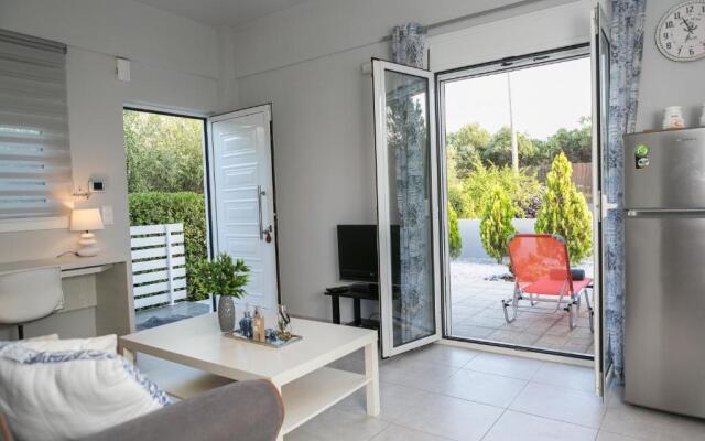 Manos Housing Units
